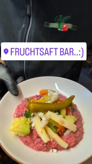 🌞 Guten Morgen Bern! 🌞
🍽️ Tagesmenü heute in der Fruchtsaftbar
Cremiges Randenrisotto 💕
🥕 mit frischem Gemüse
🧀 veredelt mit feiner Belper Knolle
Regional, frisch & einfach himmlisch 😋
👉 Kommen Sie vorbei und probieren Sie unser Risotto!
#Fruchtsaftbar #Tagesmenü #BernIsst #Randenrisotto #RegionalGeniessen BelperKnolle 💚