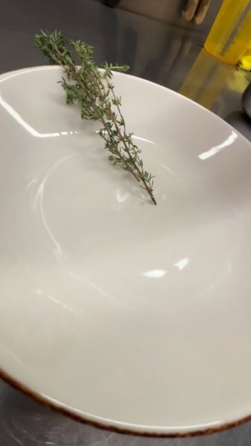 Tagesmenu, veganes ghackets mit Hörnli, dazu Apfelmues
#fruchtsaftbar #bern #debierihäts #ghacketsmithörnli #veganfoodlovers